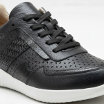 Zapatillas KEADY Pau cuero calado ultraliviana - Image 2